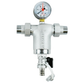 Самопромывной фильтр Zeissler 3/4 с манометром и корпусом из никелированной латуни Самопромывной фильтр Zeissler 3/4 с манометром и корпусом из никелированной латуни